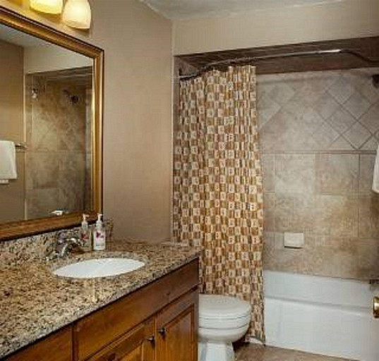 Bathroom 4, Eagle Point Resort, Eagle
