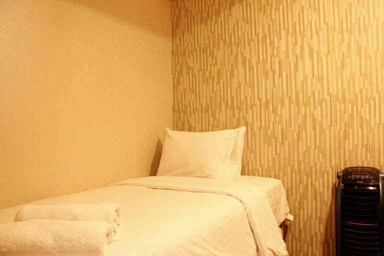 Bedroom 5, Comfortable & Gorgeous 2BR at Gateway Pasteur Apartment, Bandung