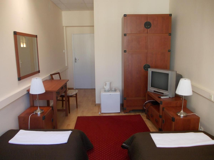 Bedroom 5, Scsk Å»urawia, Warsaw