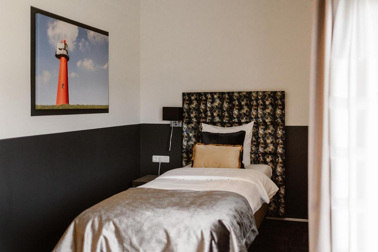 Bedroom 5, Hotel Torpedoloods, Rotterdam