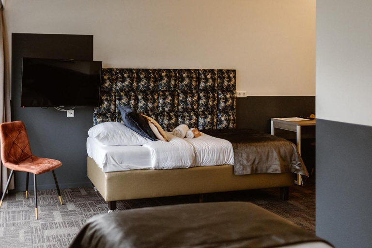 Bedroom 2, Hotel Torpedoloods, Rotterdam