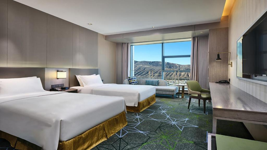 Bedroom 4, Holiday Inn XINING HOT-SPRING by IHG, Xining