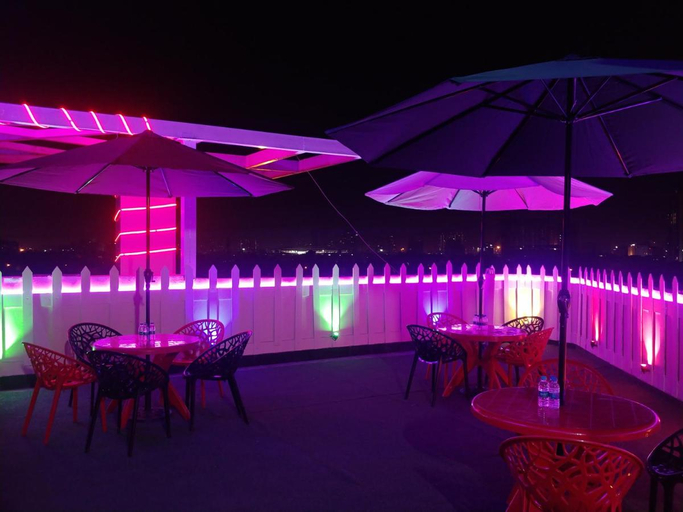 Food & Drinks 4, The Dwelling Paradise, Gautam Buddha Nagar
