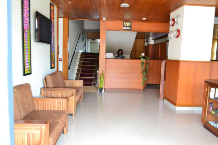 Others 3, Congress Hotel, Mfoundi