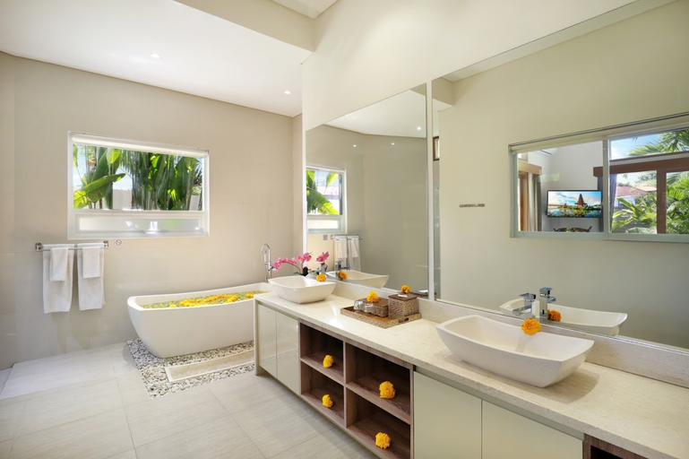 Bathroom, 2 BedRoom Villa with Private Pool @ Legian Kuta, Badung