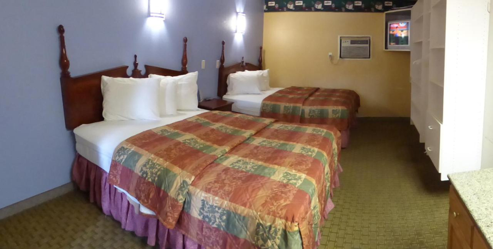 Bedroom 5, Coronada Inn and Suites, Washington