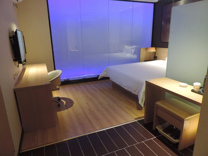 Bedroom 4, IU Hotel (Dingzhou North Ring Road Shengdong Plaza), Baoding