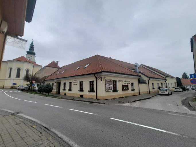 Others 5, Hotel Sebastian u Hoffera, Pezinok