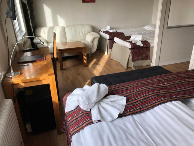Bedroom, Motoristen, Vara