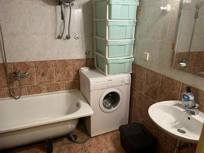 Bathroom 2, Apartments Bella