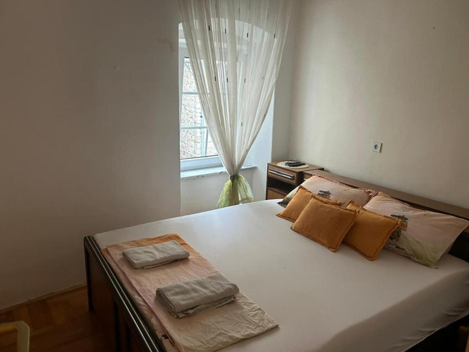 Bedroom 4, Apartments Bella