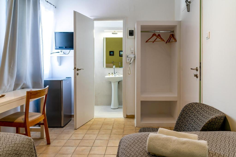Others 3, Manto Hotel, South Aegean