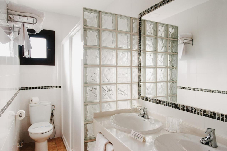 Bathroom 3, La Codorniz, Cádiz
