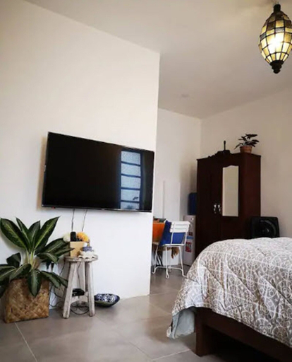 Bedroom 5, Balai Vittorio, Oton