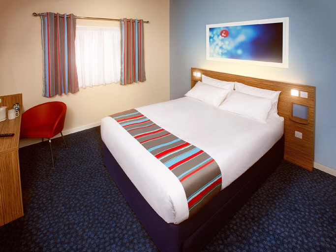 Bedroom 3, Travelodge Peterborough Alwalton, Cambridgeshire
