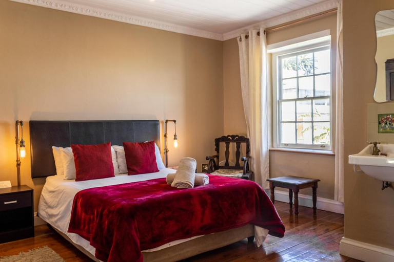 Bedroom 2, Sandstone Manor, Eden