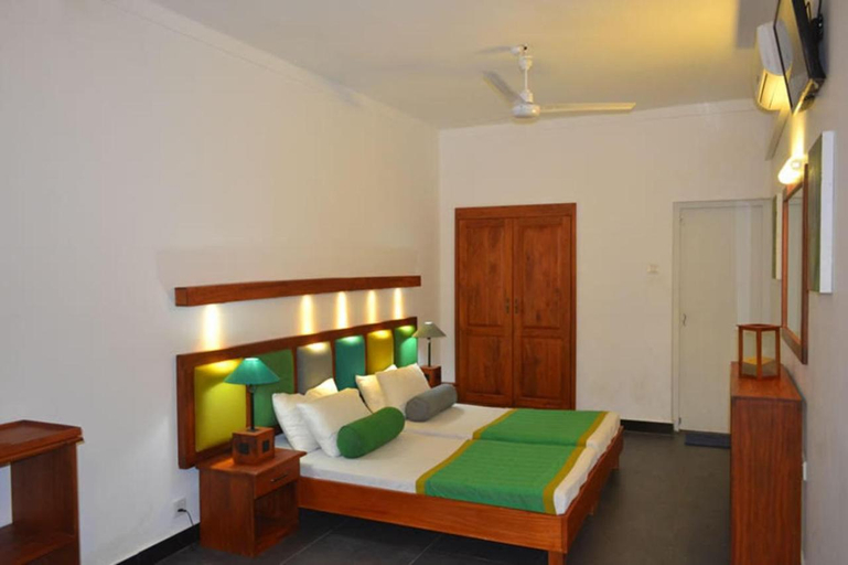 Bedroom 3, Star Beach Hotel Negombo, Negombo