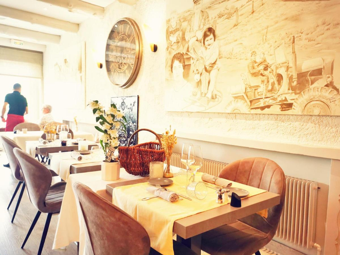 Food & Drinks 4, Hotel La Sapiniere, Ardennes