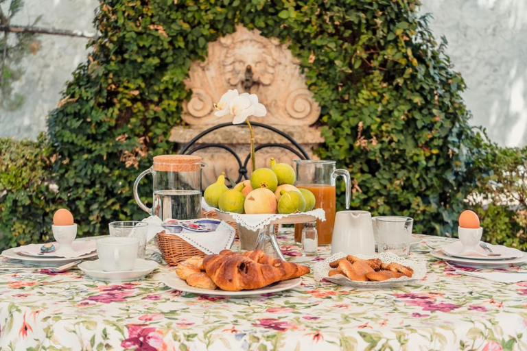 Food & Drinks, B&B Elvira Al Duomo, Palermo