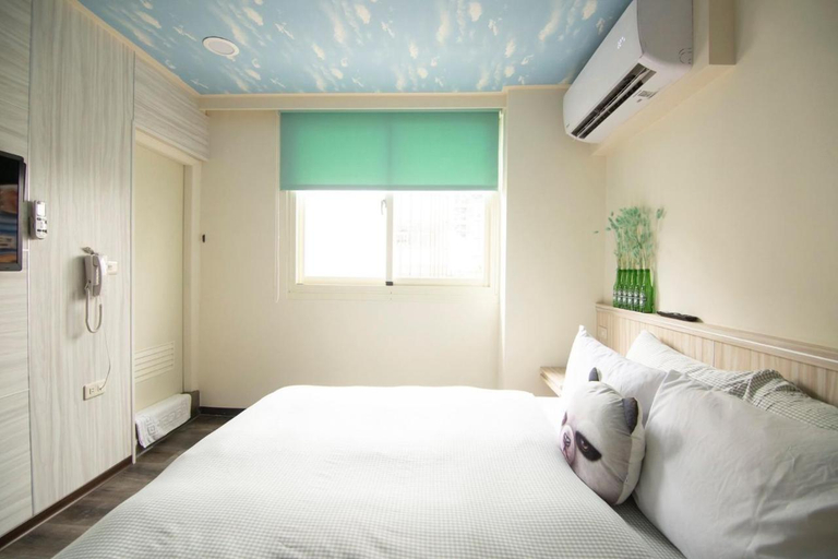Bedroom 1, Meizhou Hot Spring Hotel, Yilan
