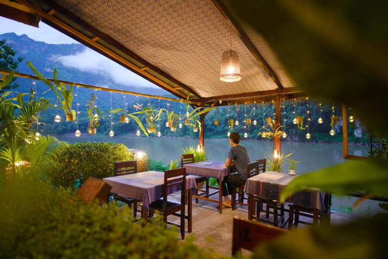 Food & Drinks 3, Mandala Ou Resort, Ngoi