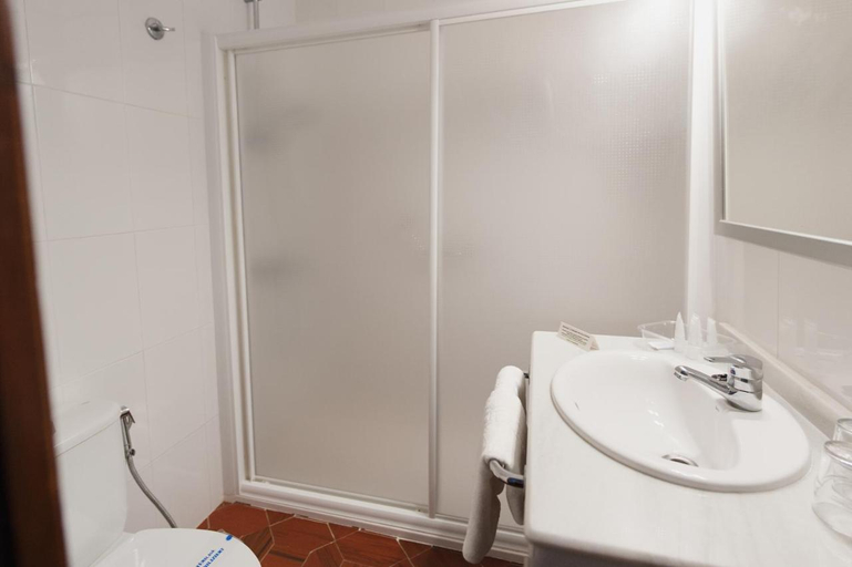 Bathroom 4, La Codorniz, Cádiz