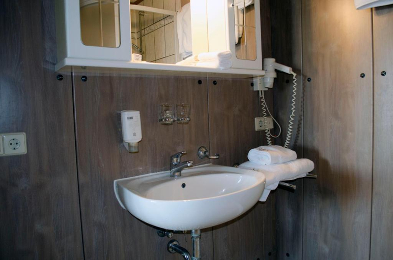 Bathroom 4, Leipziger Hotel, Leipzig