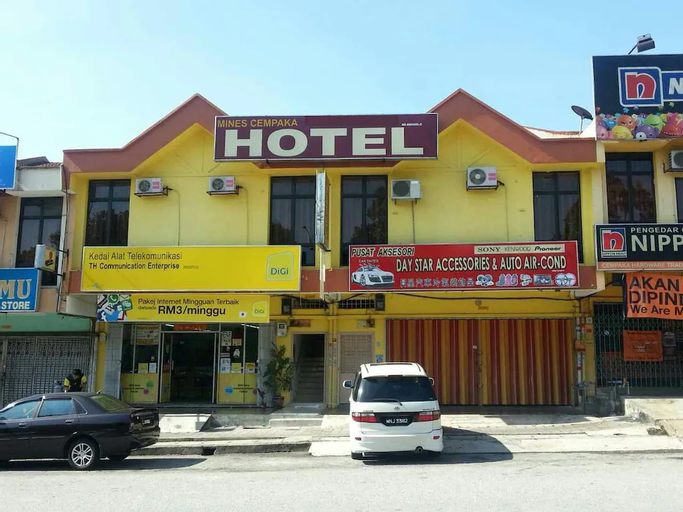 Others 3, Mines Cempaka Hotel, Seremban
