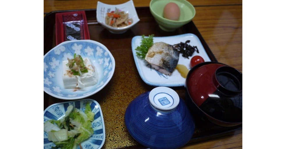 Food & Drinks