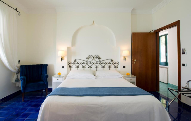 Bedroom 4, Hotel Aurora, Brescia