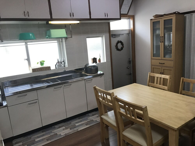 Others 4, Gone House, Chatan