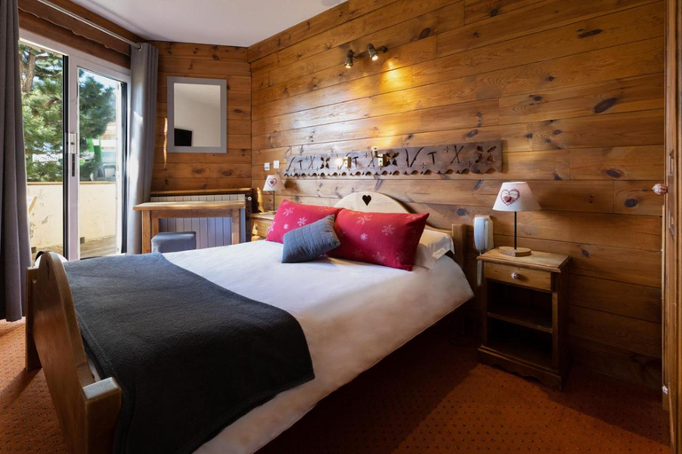 Bedroom 3, L'Ecureuil, Alpes-Maritimes
