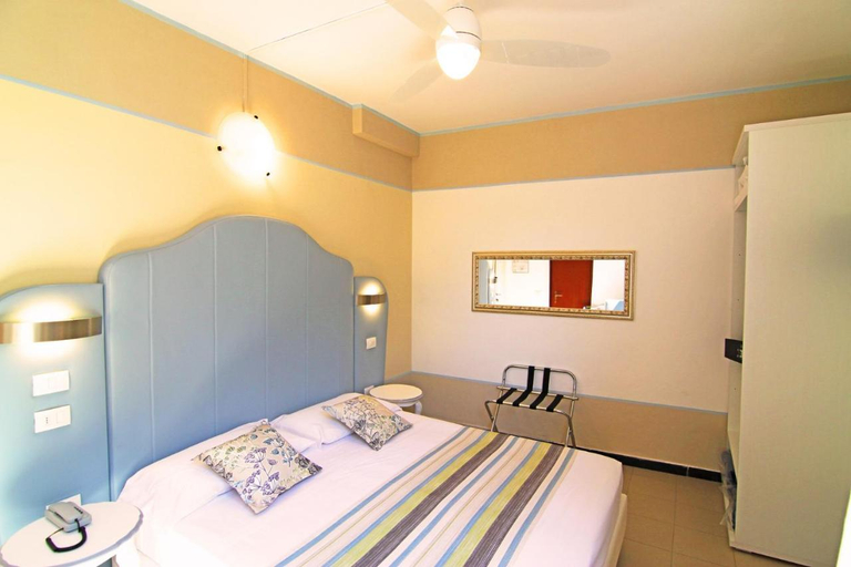 Bedroom 4, Hotel Souvenir, Ravenna