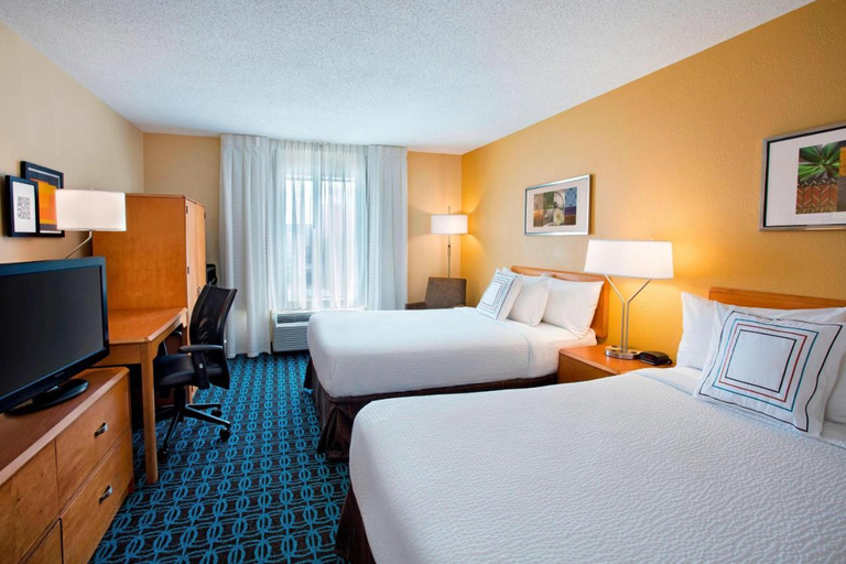 Bedroom 3, Fairfield Inn & Suites Merrillville, Lake