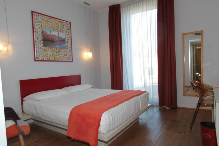 Bedroom 2, Hotel La Sosta, Lecco