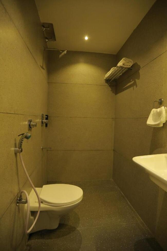 Bathroom 4, Hotel City Express By Downtown Udaipur, Udaipur