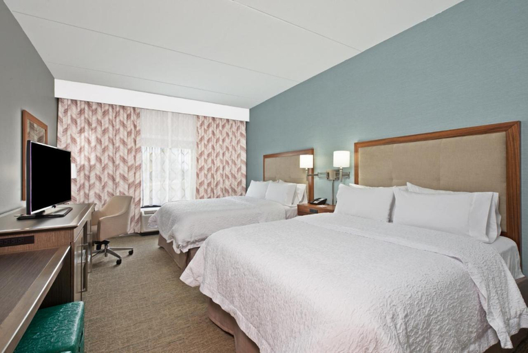 Bedroom 3, Hampton Inn & Suites North Huntingdon-Irwin, Westmoreland