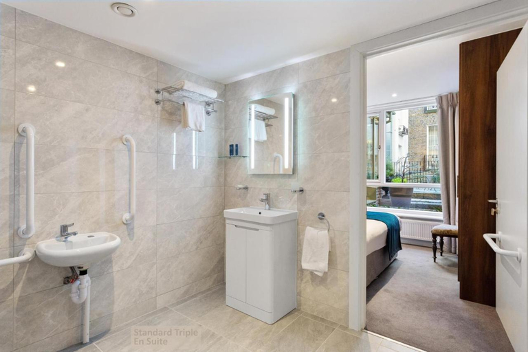 Bathroom 4, Gardiner Lodge, Dublin