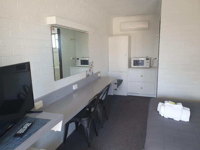 Others 5, Coastal Bay Motel, Coffs Harbour - Pt A