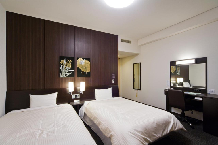 Bedroom 3, Hotel Route-Inn Tomakomai Ekimae, Tomakomai