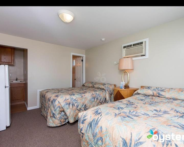 Bedroom 3, Island Breeze Motel, Cape May
