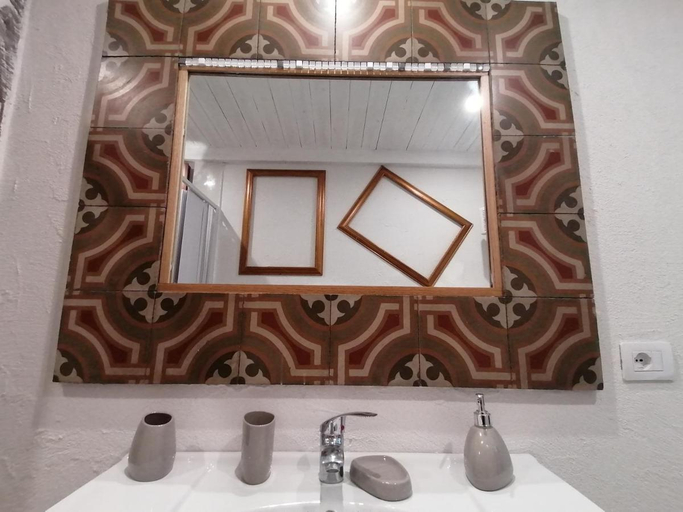 Bathroom 4, L'Antico Palazzo rooms, Catania