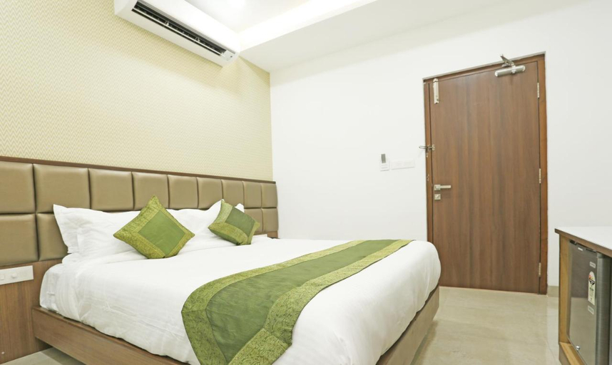 Bedroom 4, Treebo Pechis Castle, Chennai, Chennai