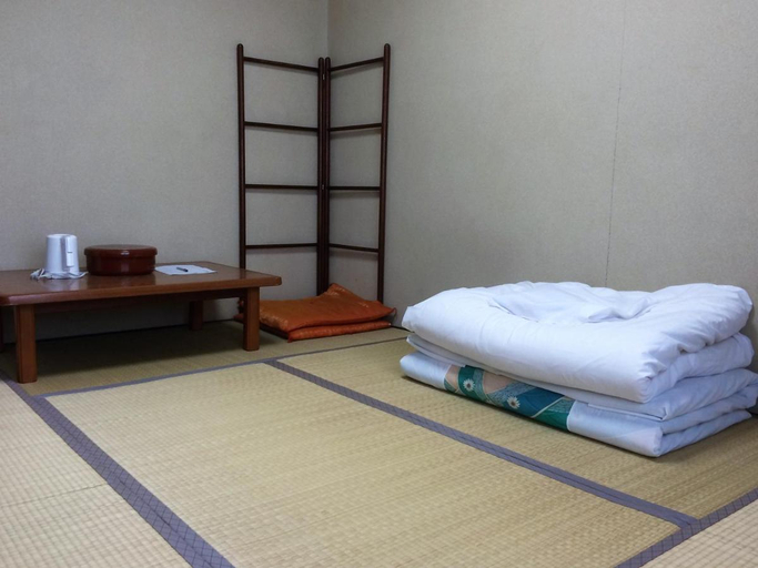 Bedroom 3, Iris Yu, Hiraizumi