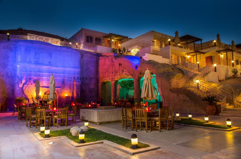 Exterior & Views 4, Petra's Guest House