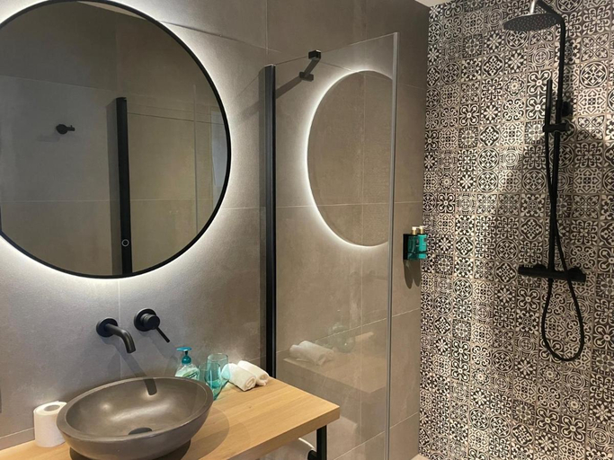 Bathroom 3, Hotel La Boutique, Nijmegen