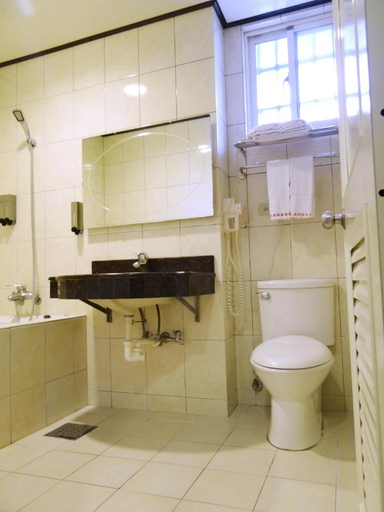 Bathroom 3, Wuzhou Hotel, Hualien