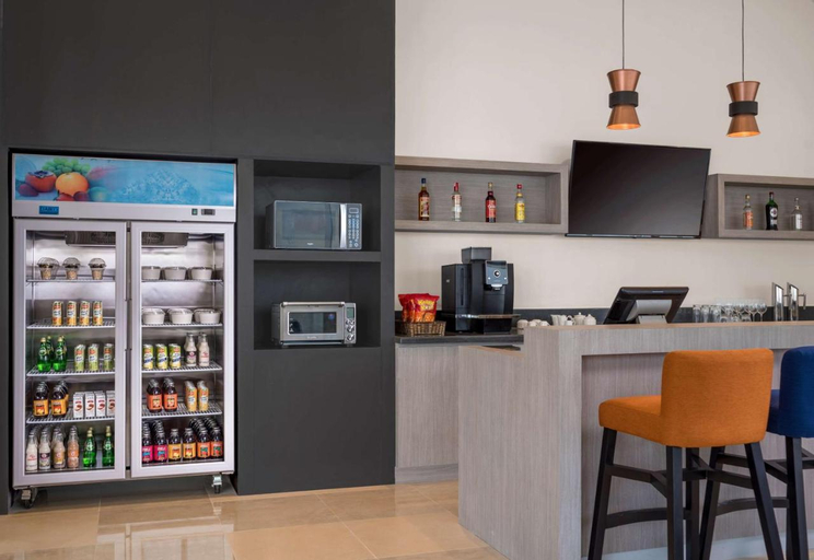 Food & Drinks 5, Blok Thonglor, Wattana