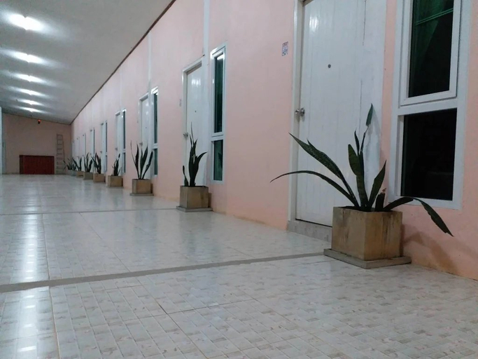 Others 4, Two T Resort, Sawankhalok