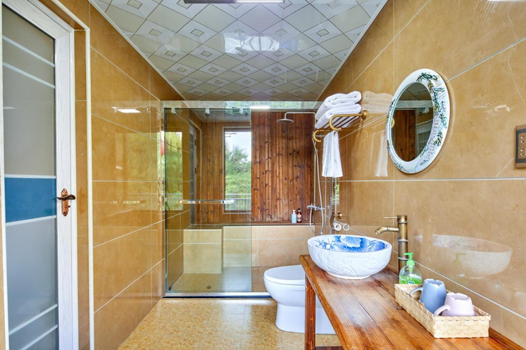Bathroom, Yangshuo Yunshe Mountain Guesthouse, Guilin